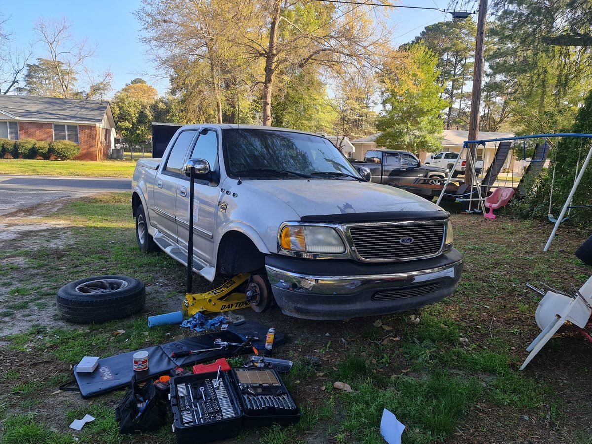 VIP Mechanic - Mobile auto repair work